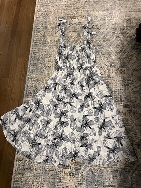 Lizard Thicket White Dress with Black Floral Print